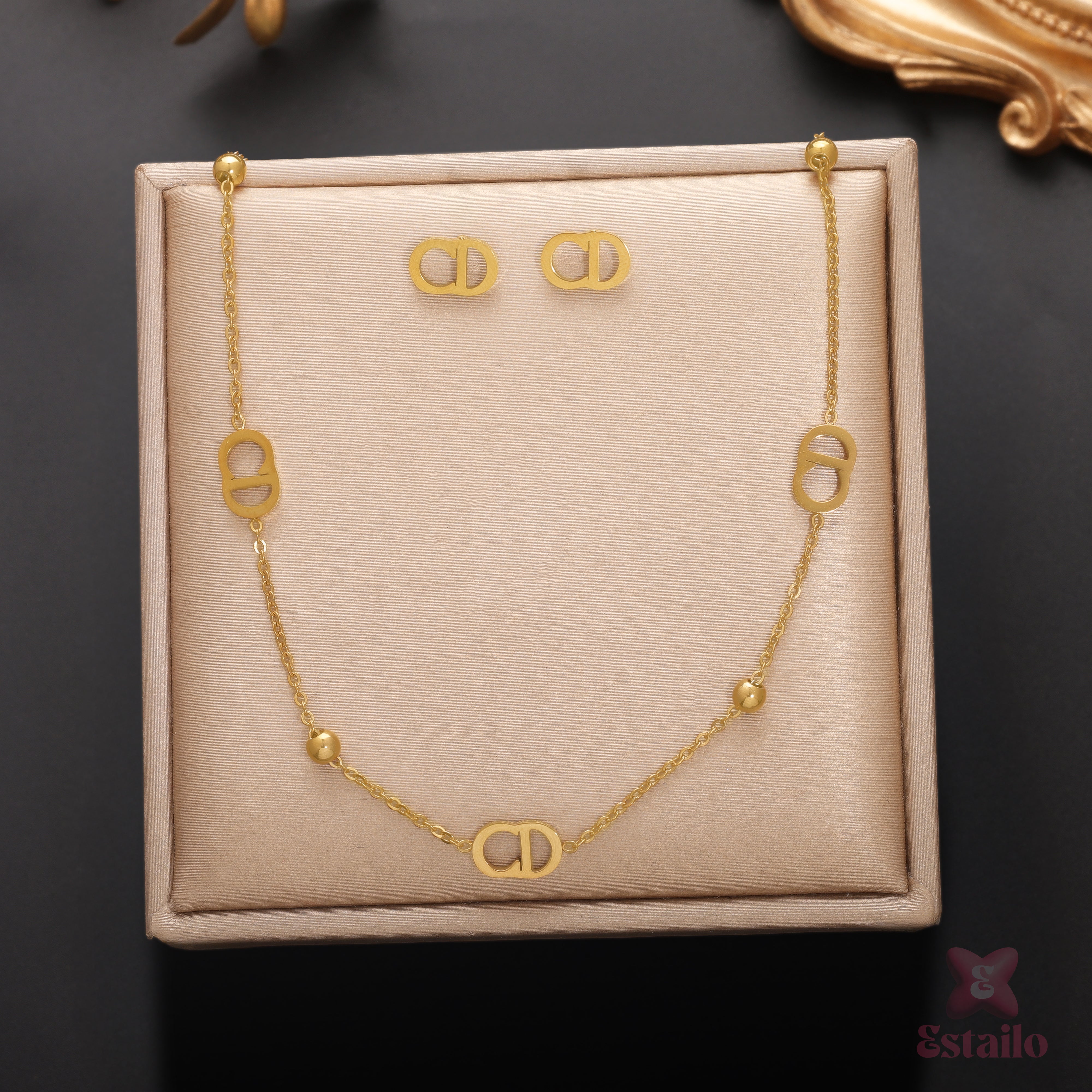 Signature Sparkle Necklace Set