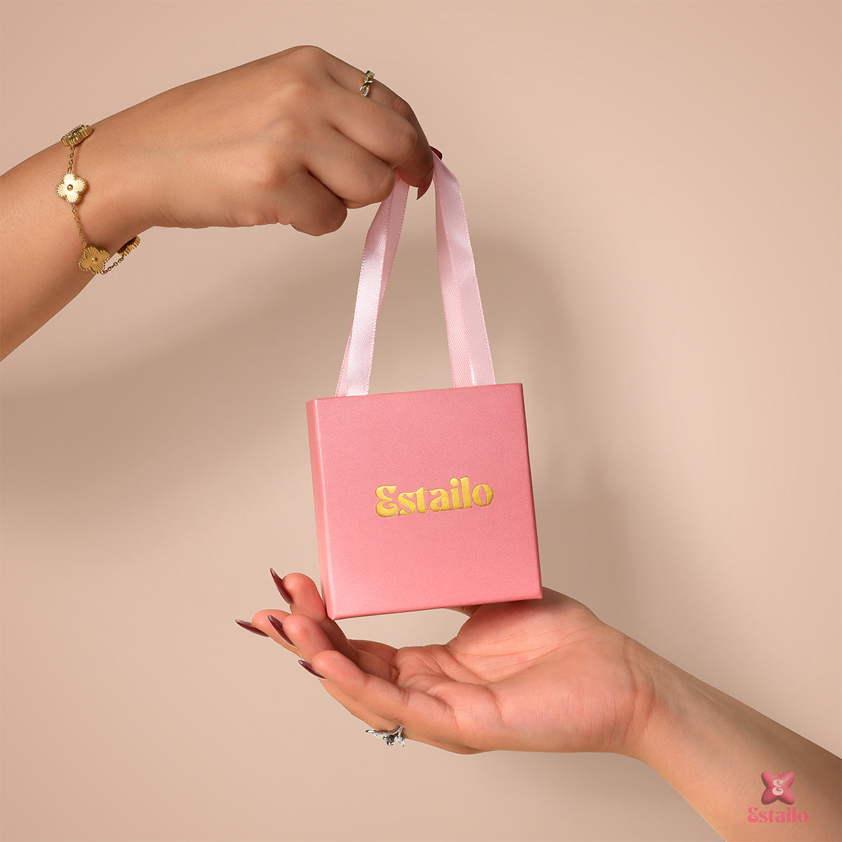 Estailo Signature Gift Box