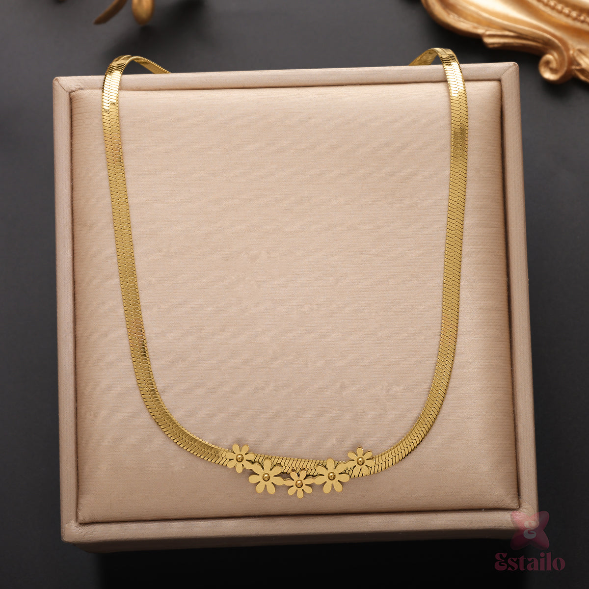Chic Floret Chain Necklace