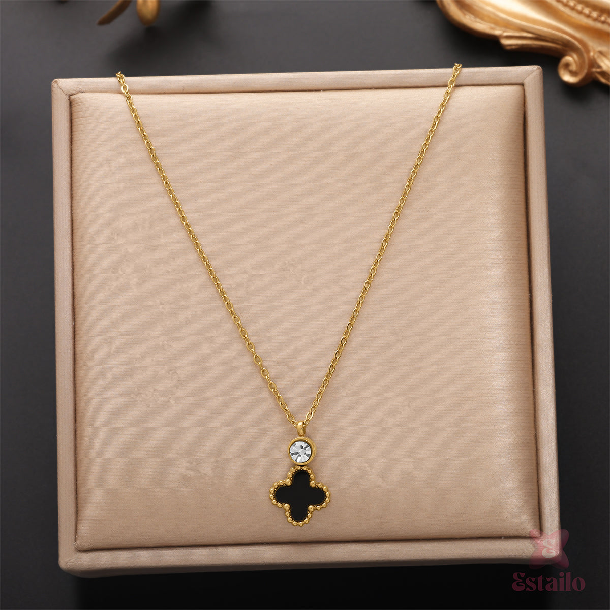 Noir Clover Necklace