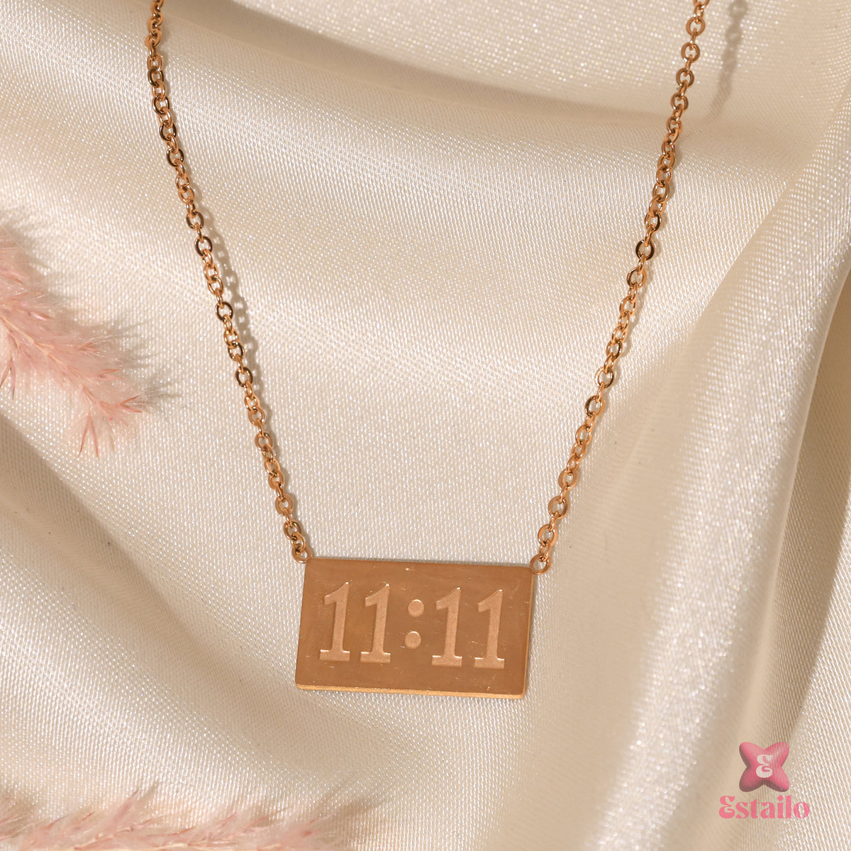 Estailo 11:11 Necklace