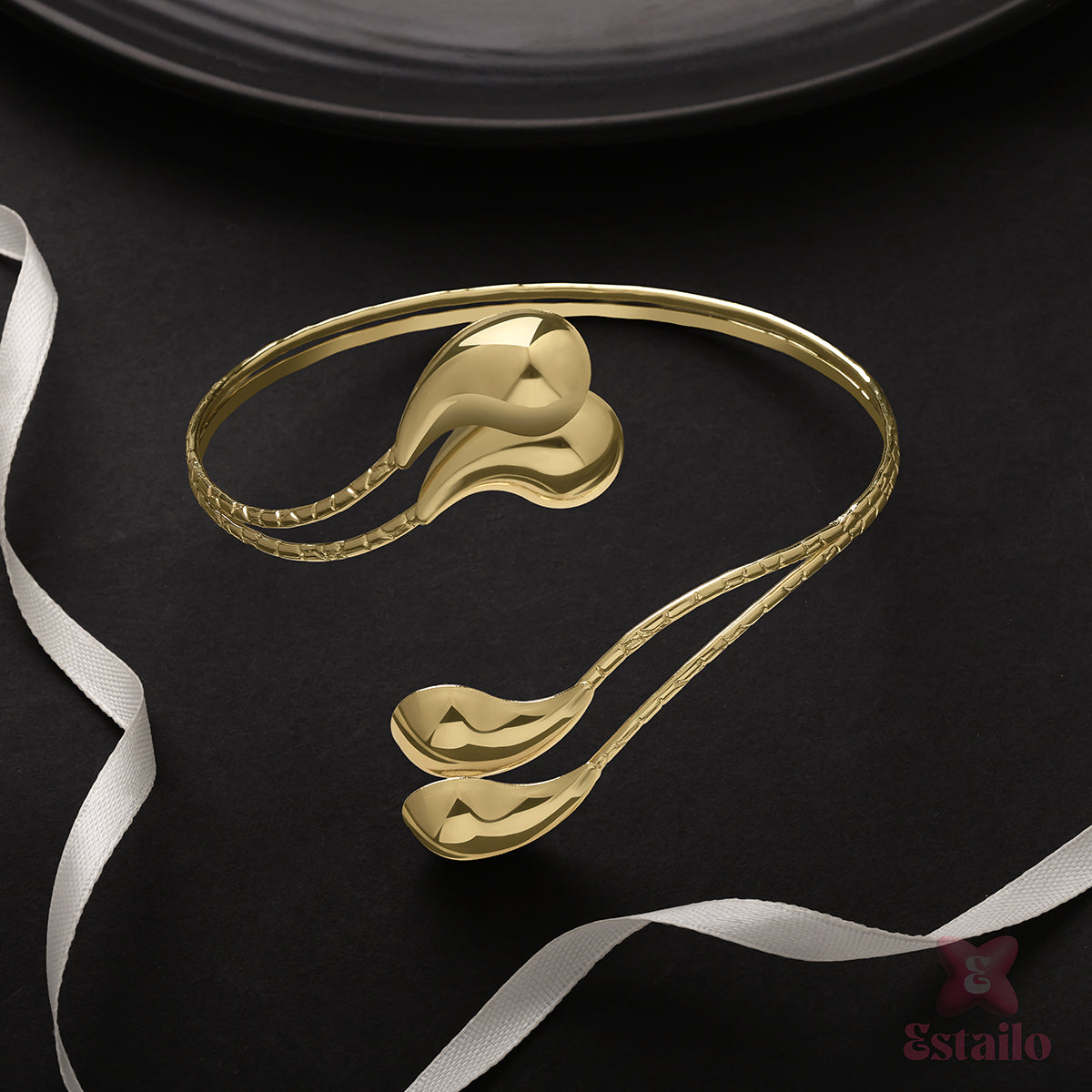 Golden Dewdrop Arm Cuff