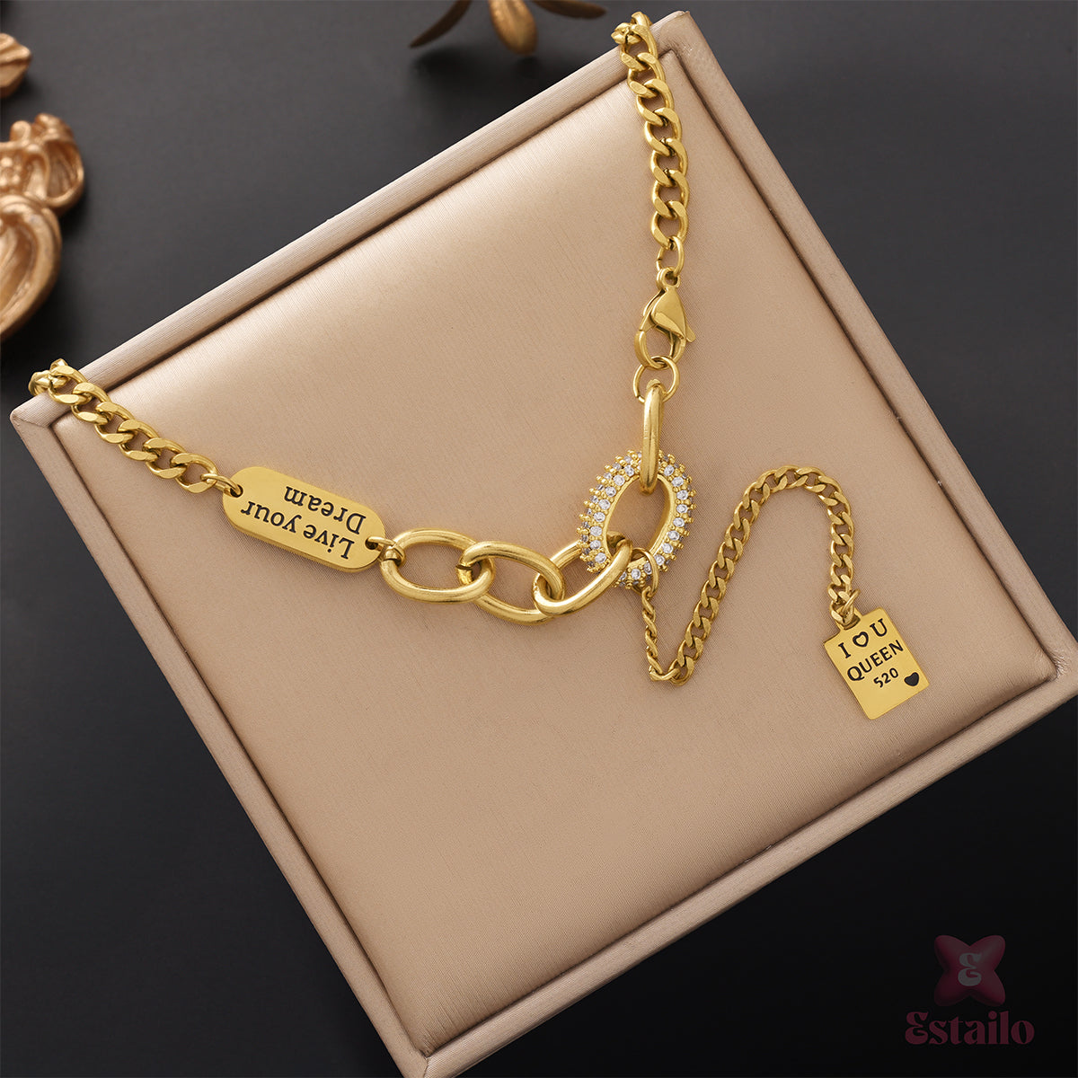 Queen's Vow Necklace
