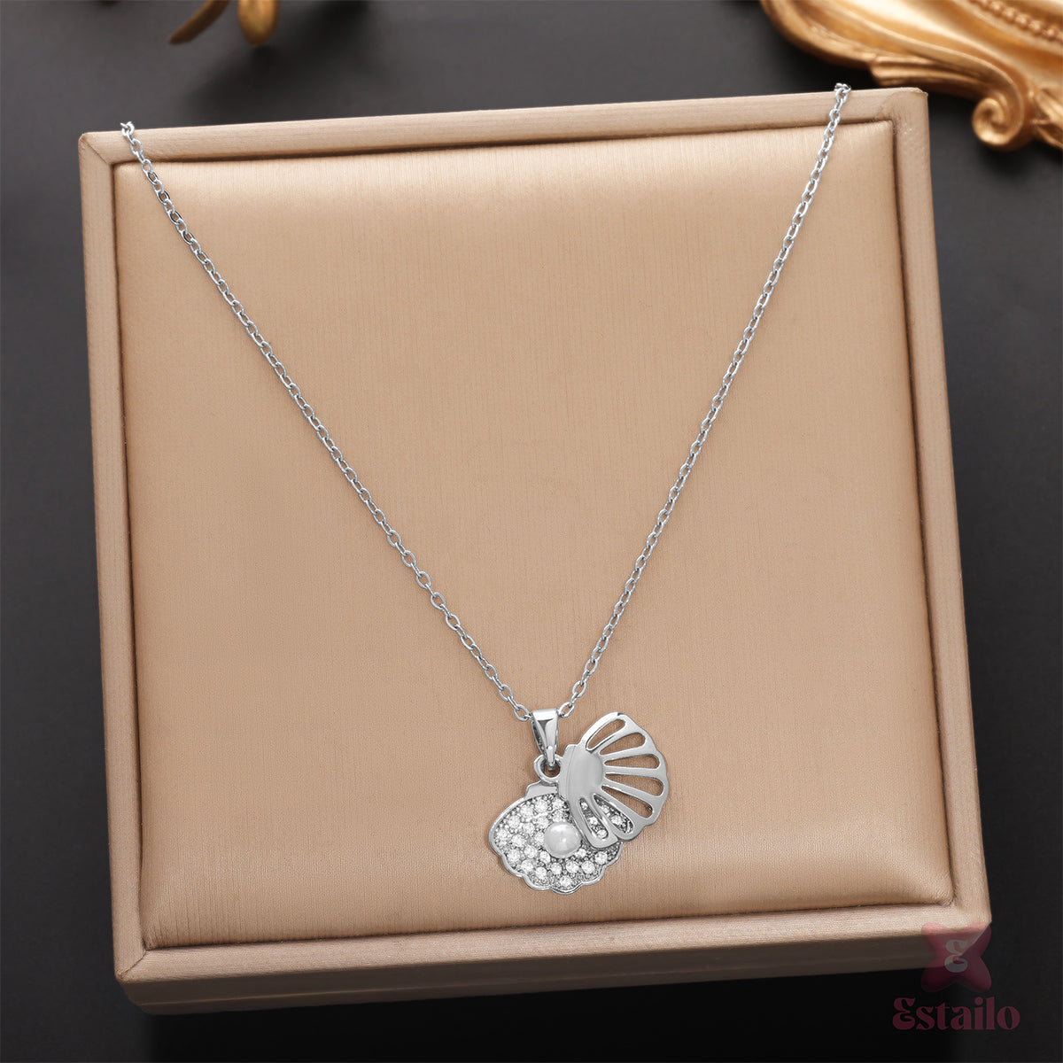 Seashell Sparkle Pendant Necklace