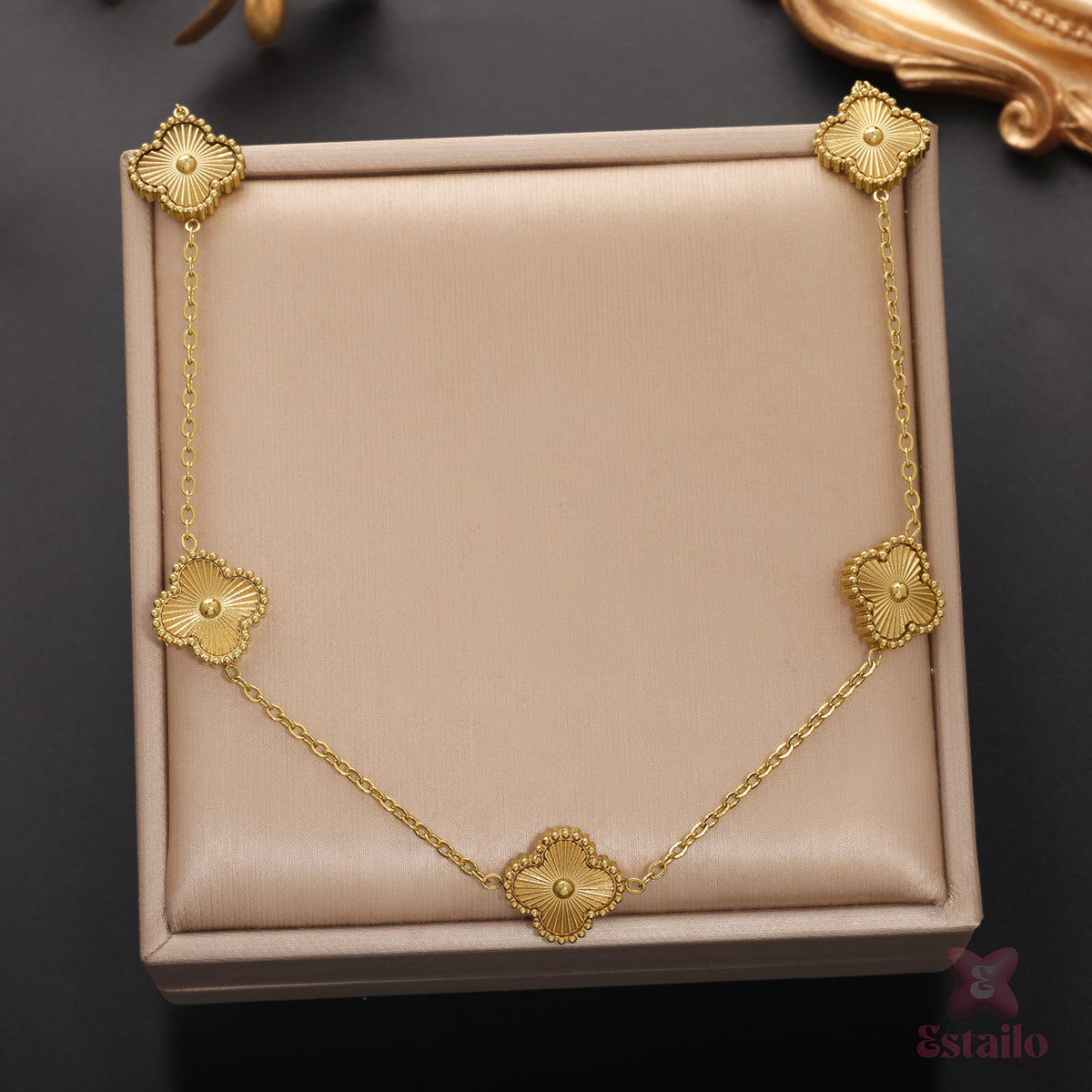 Luxe Clover Lumina Necklace