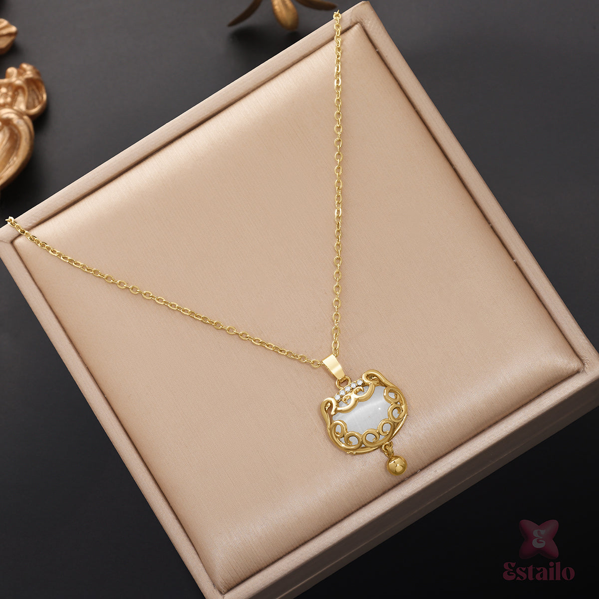 Filigree Frame Pendant Necklace