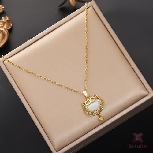 Filigree Frame Pendant Necklace