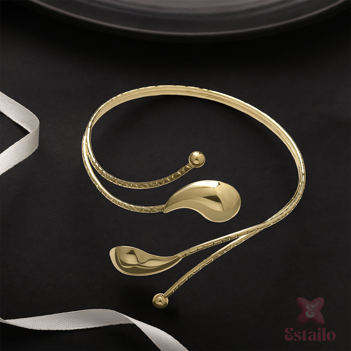 Golden Drops Arm Cuff