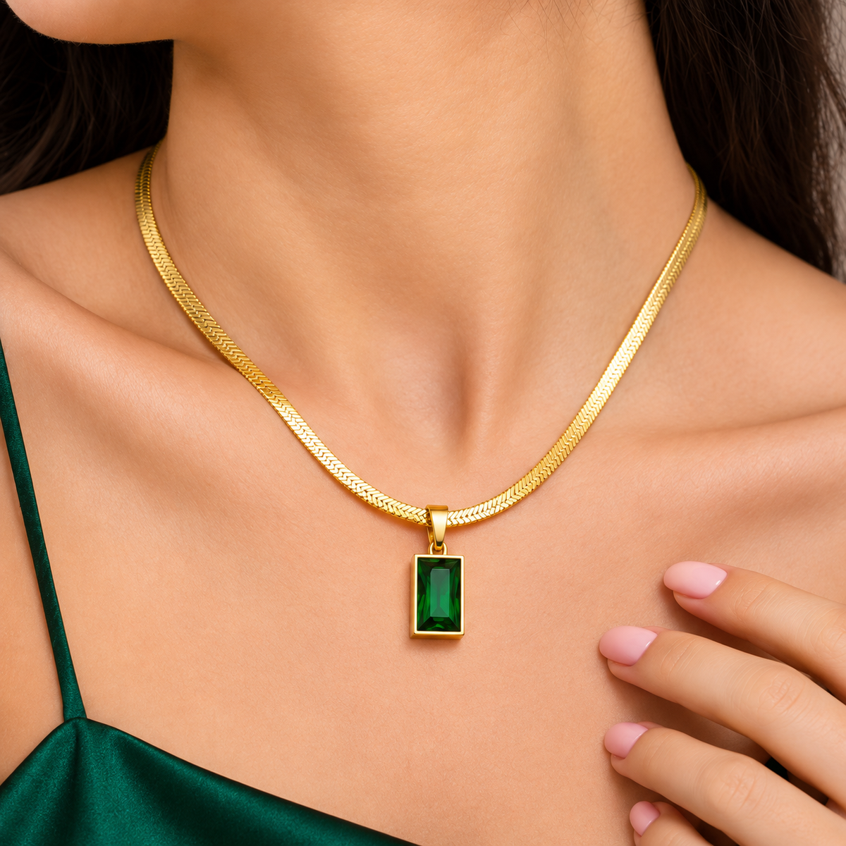 Spark Glow Necklace