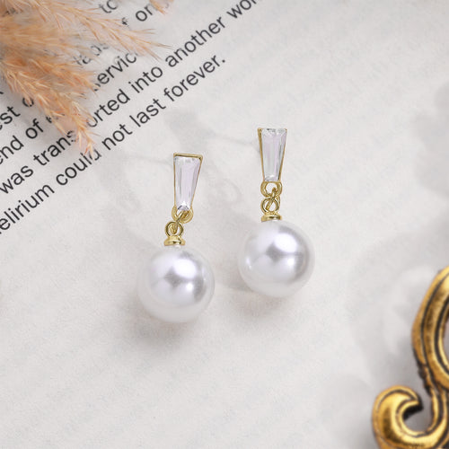 Ivory Pearl Elegance Earring