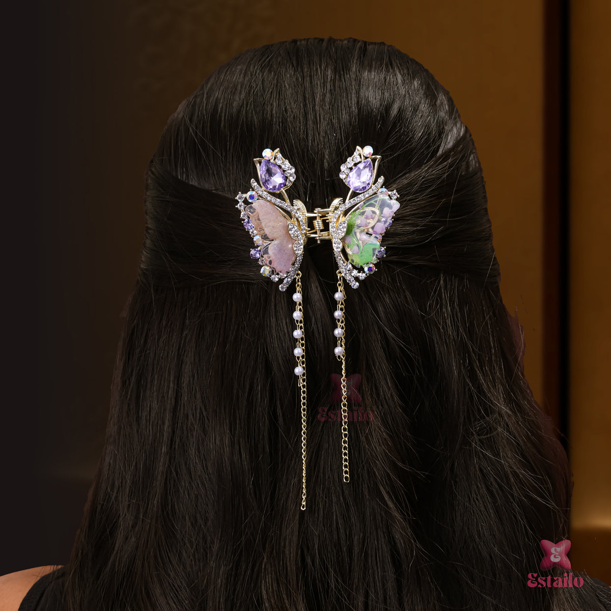 Elegant Bloom Cascade Claw