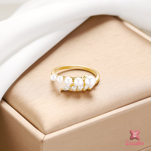 Pearl & Crystal Embrace Ring