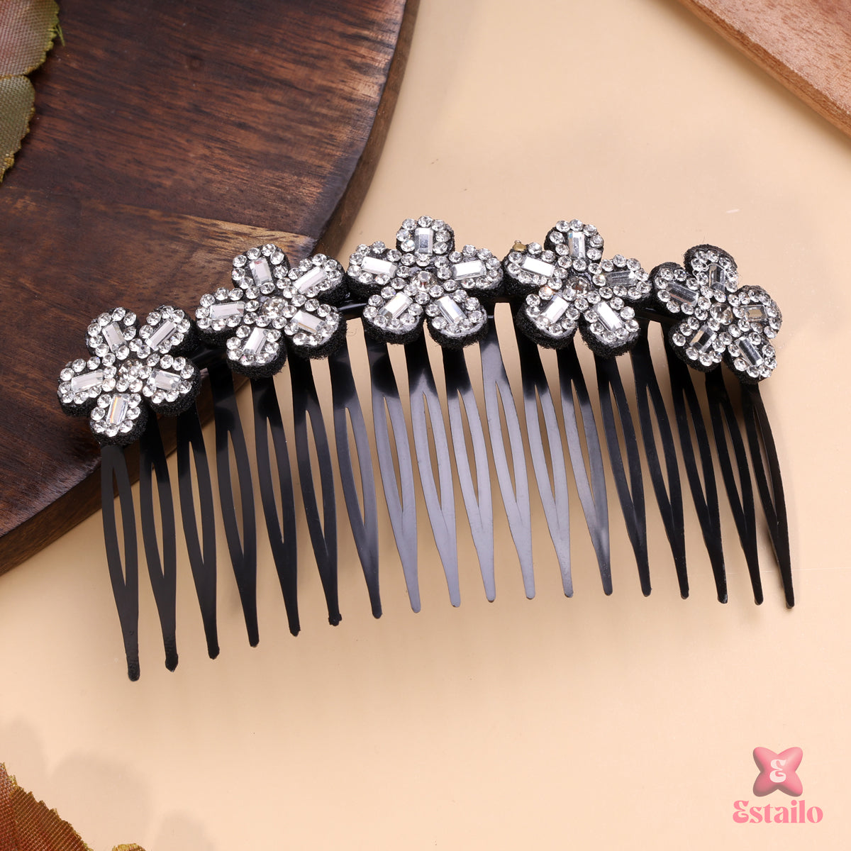 Starlit Daisy Crystal Comb