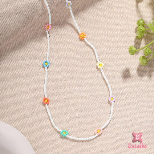 Meadow Daisy Necklace