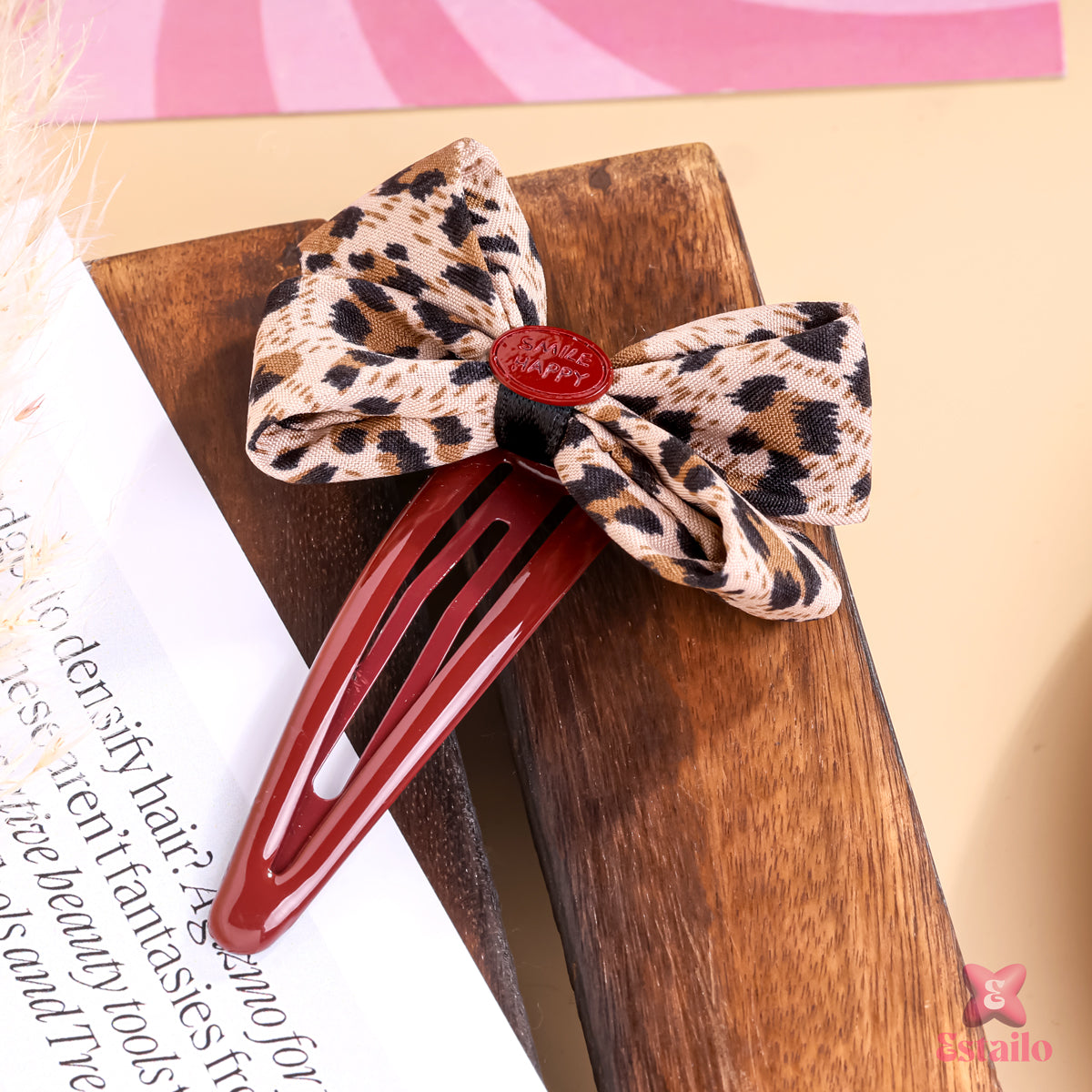 Safari Bow Snap Clip