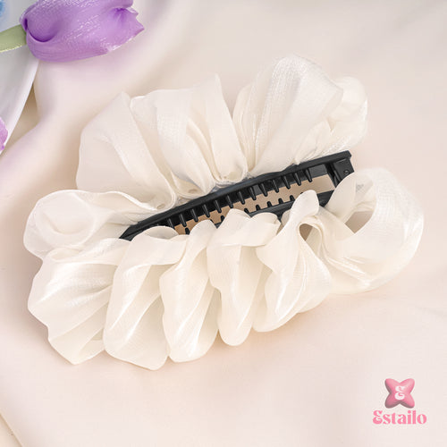 Dreamy Organza Claw