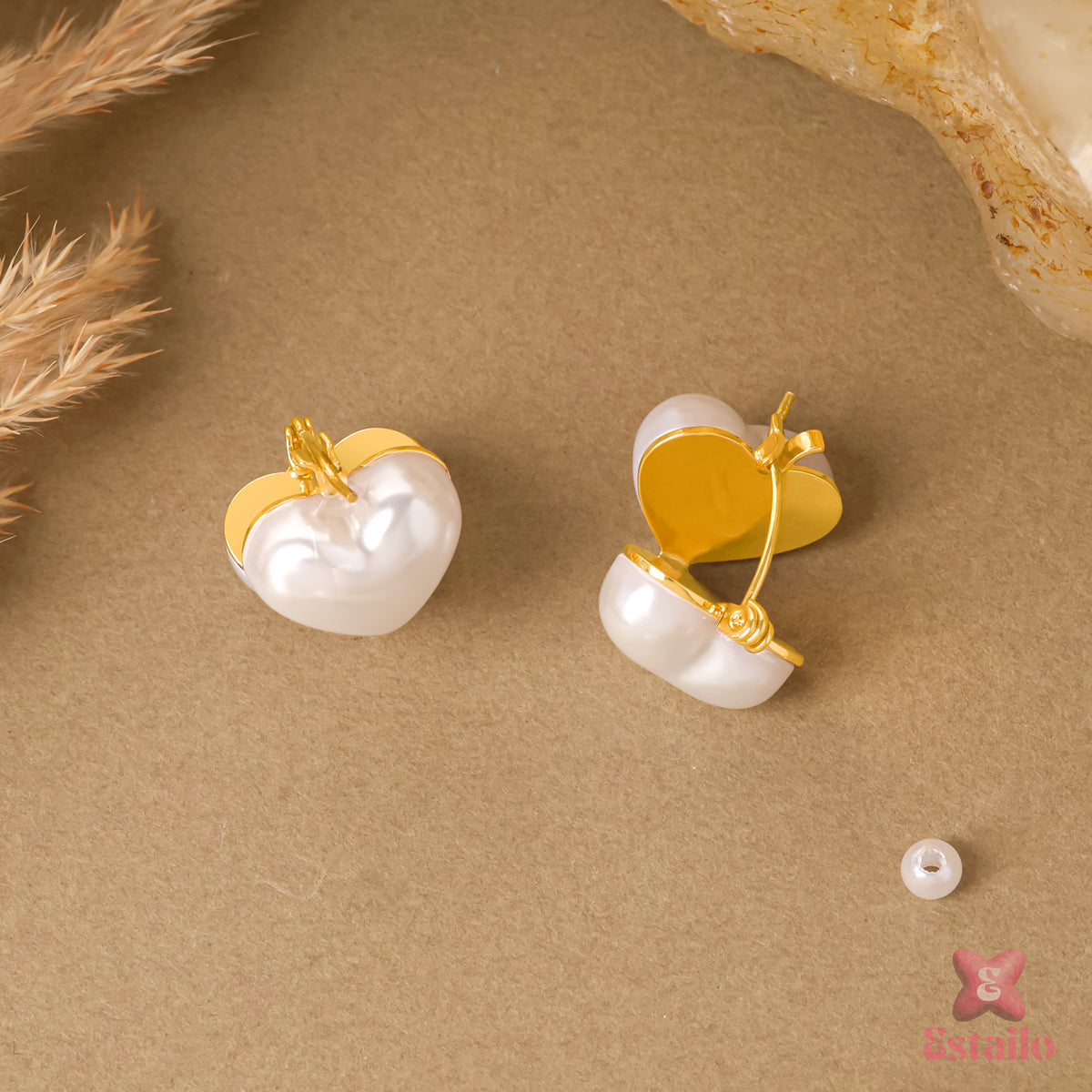 Elegance Heart Pearls Earring