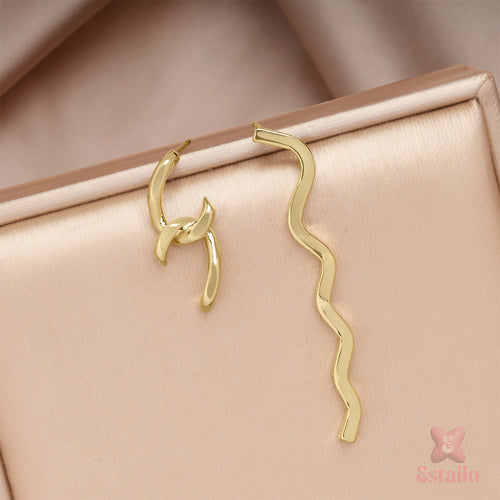 Squiggle Swirl Mismatched Earring