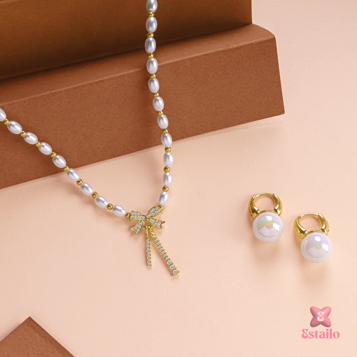 Pearl & Zircon Bow Necklace Set