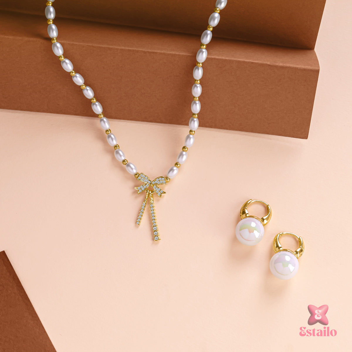 Pearl & Zircon Bow Necklace Set
