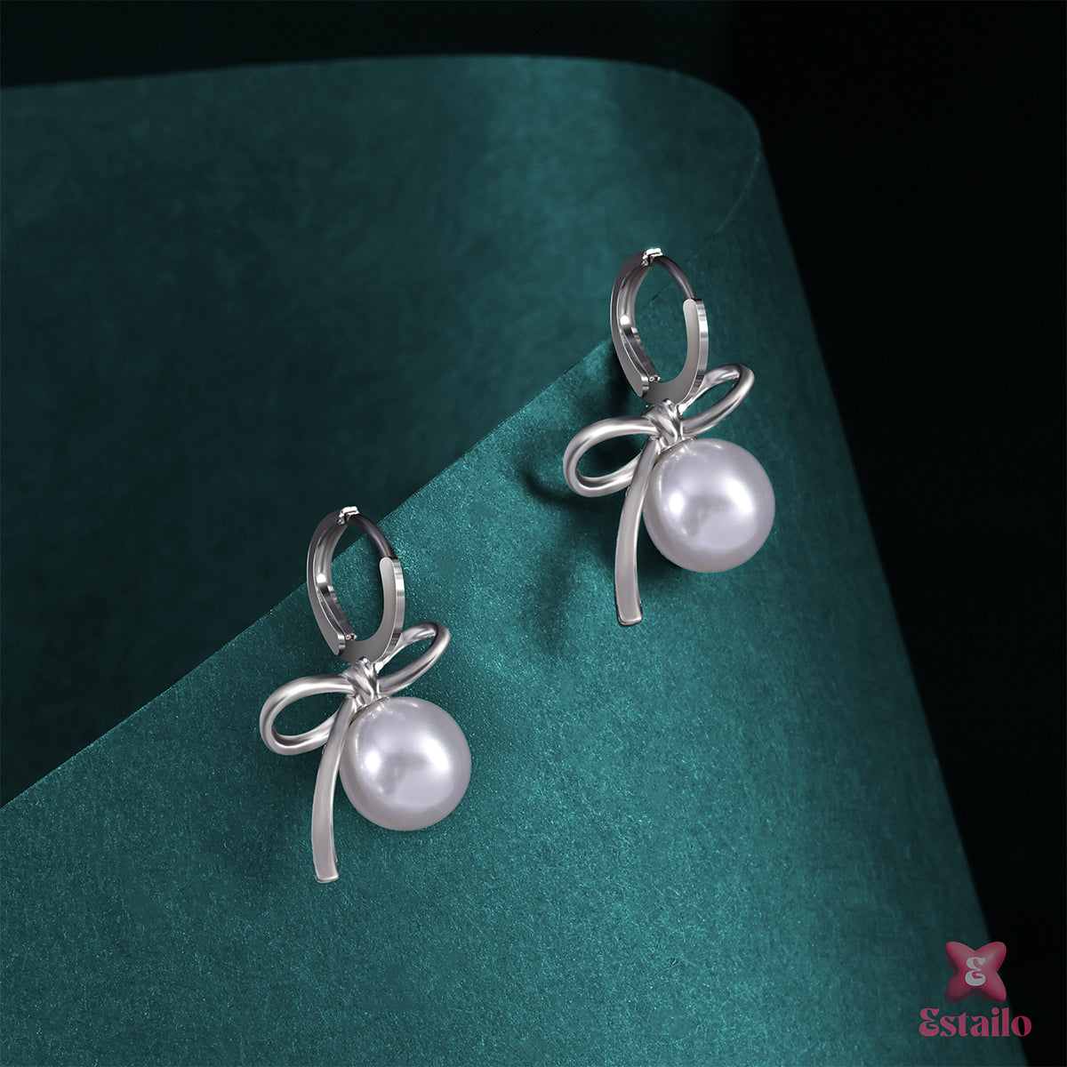 Sweetheart Tied Pearls Earrings