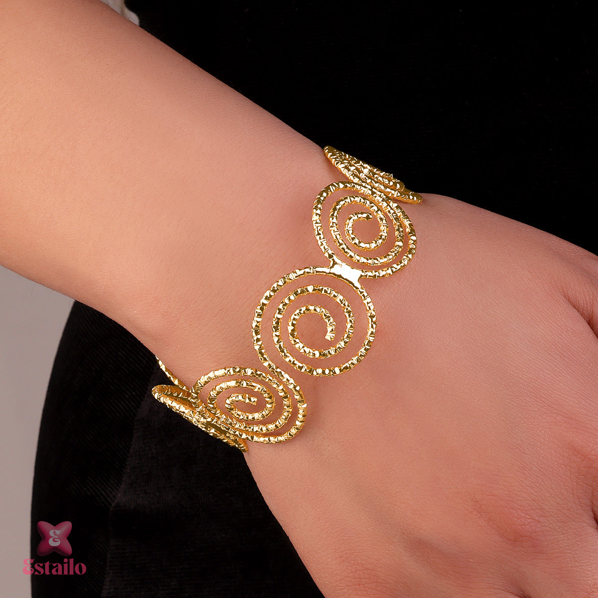 Chunky Swirl Cuff Bracelet