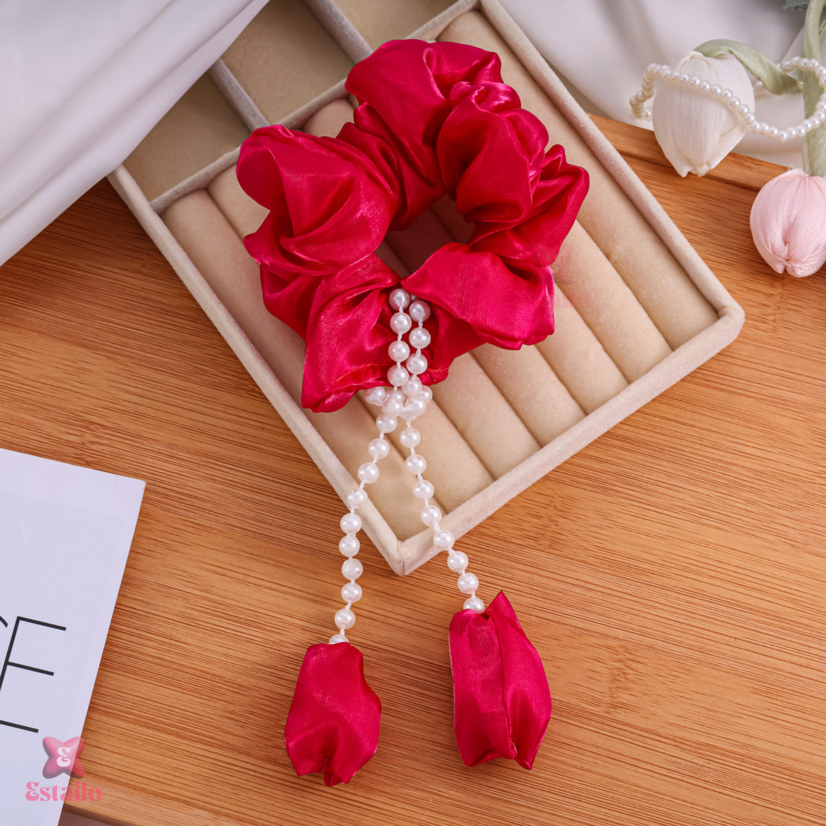 Tulip Pop Pearl Scrunchie