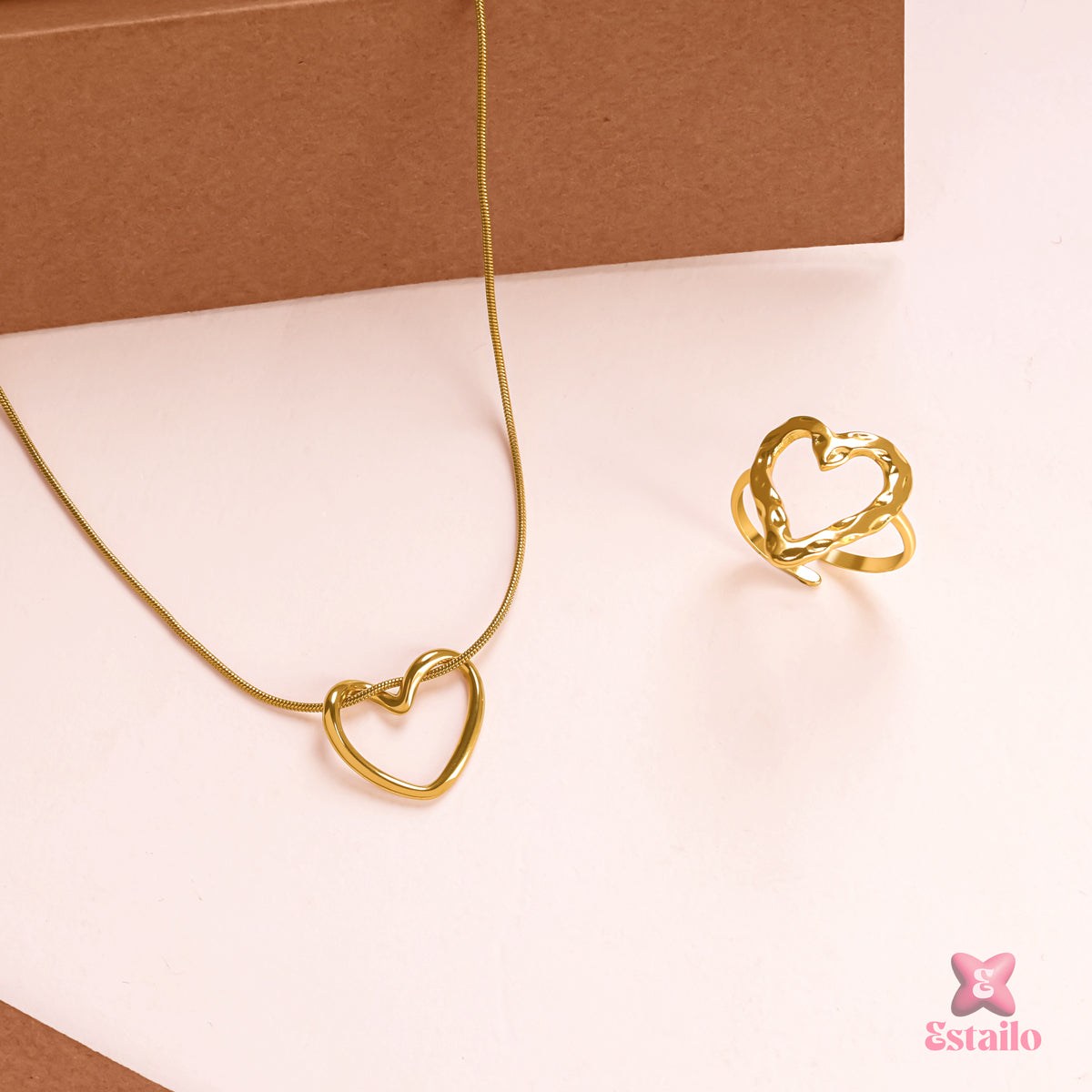 Gold Minimalist Heart Set