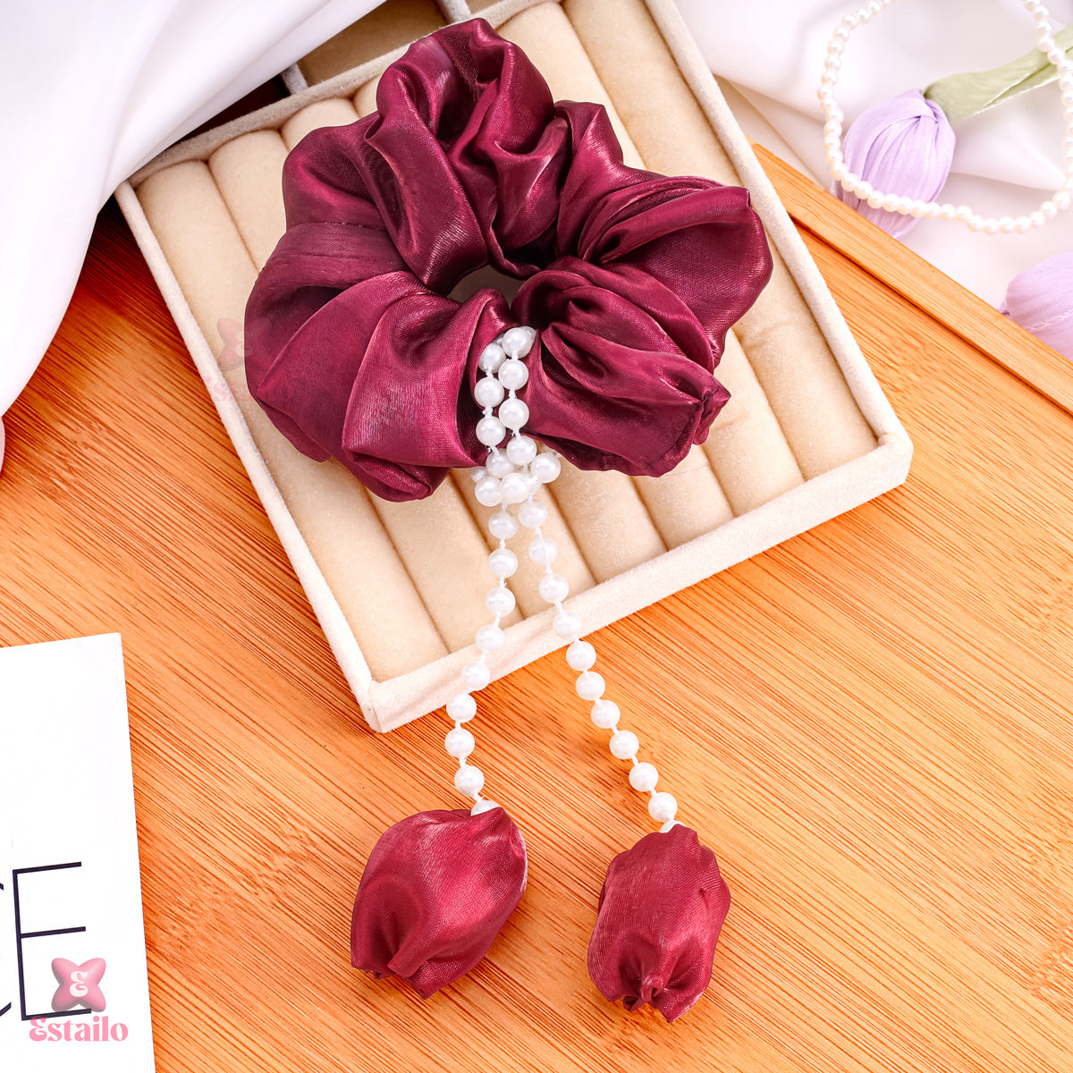 Tulip Pop Pearl Scrunchie