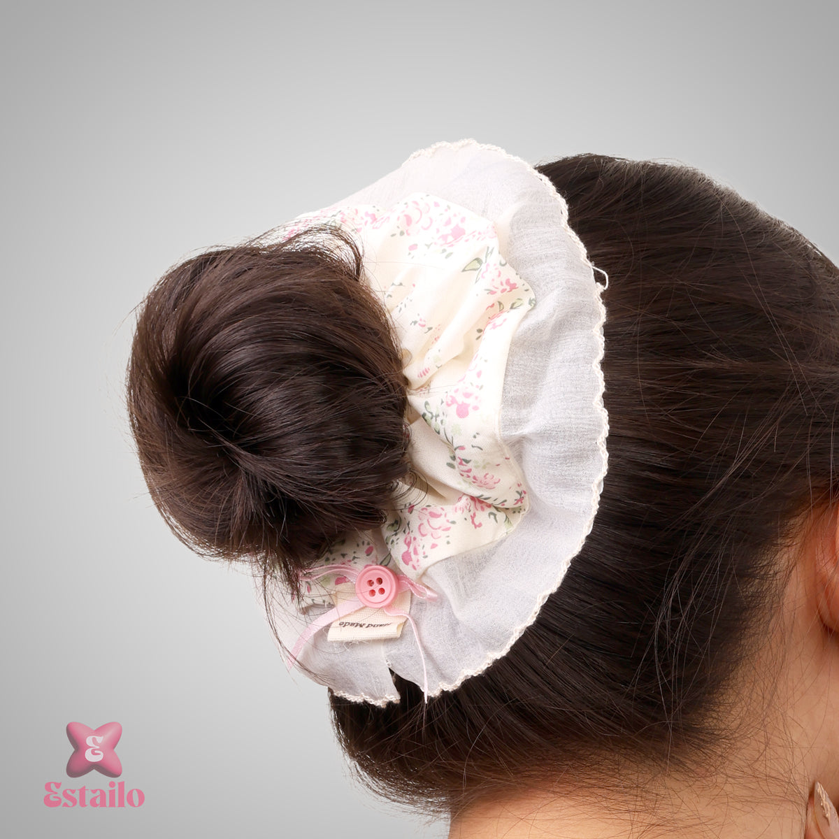 Lace & Pearl Bun Delight Hair Tie Srunchie