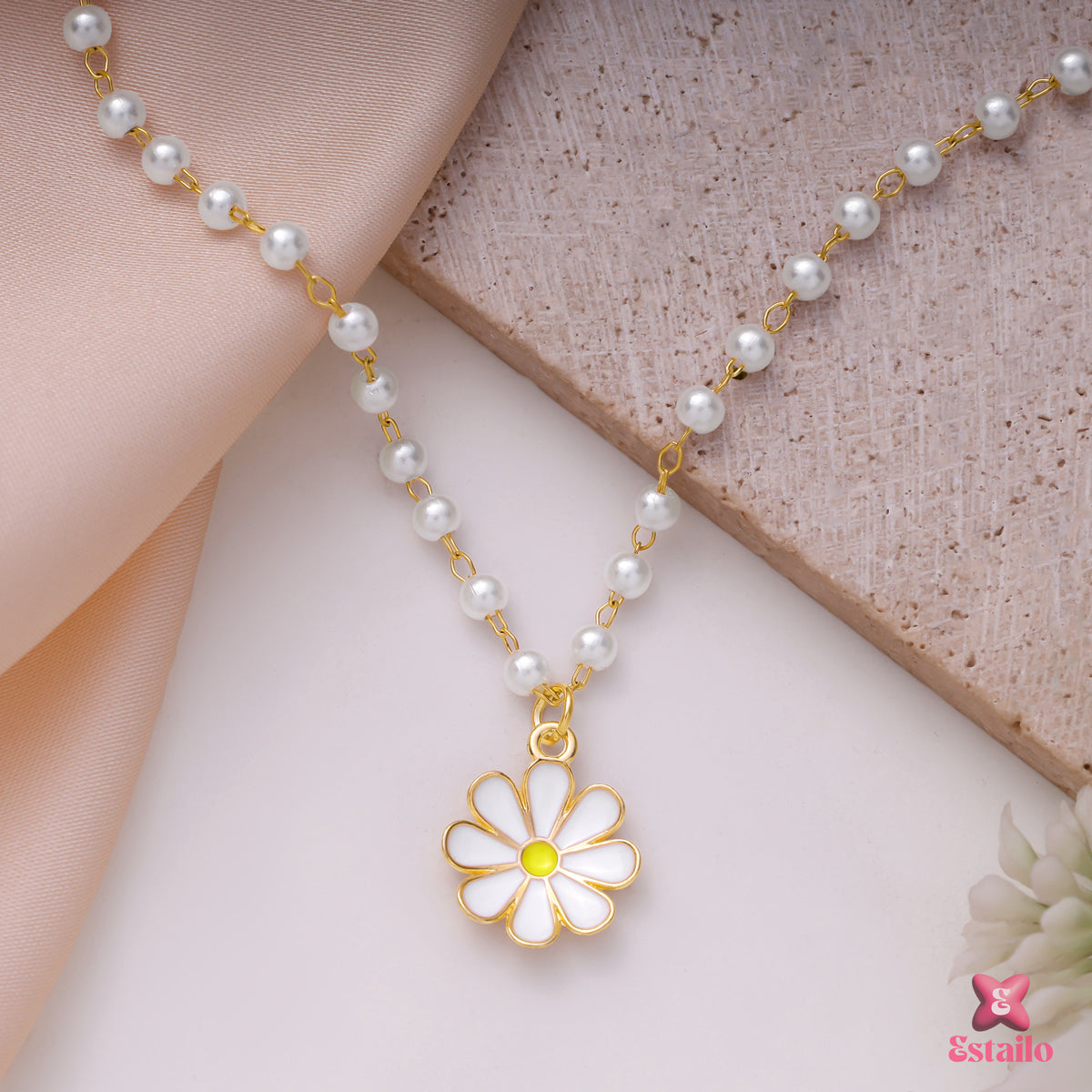 Pearl Strand Daisy Necklace