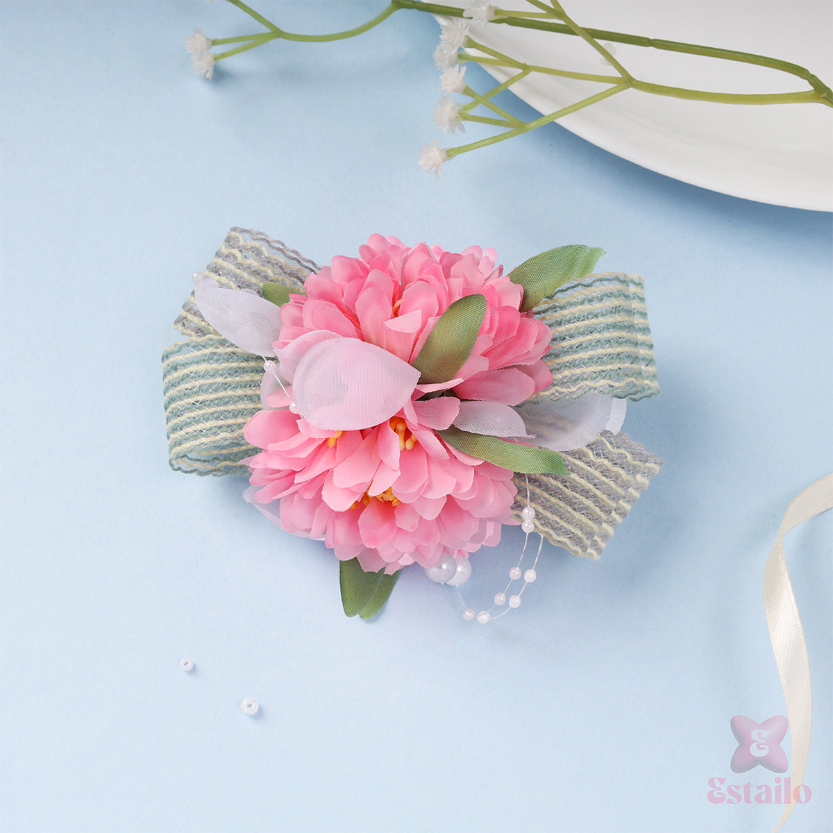 Floral Elegance Clip