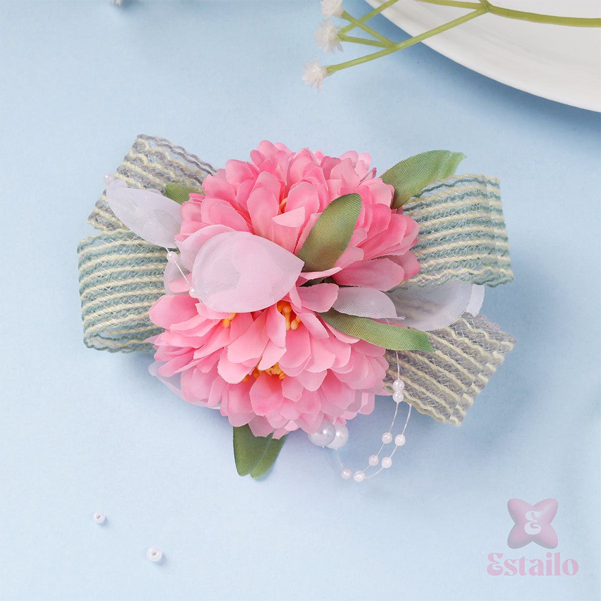 Floral Elegance Clip
