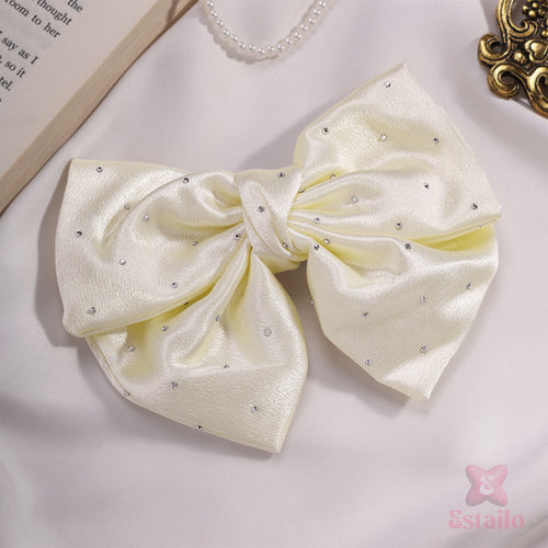 Vanilla Glam Bow Clip