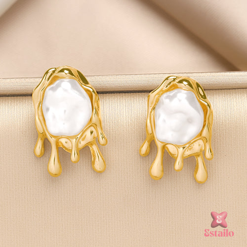 Pearl Drip Gold Earrings