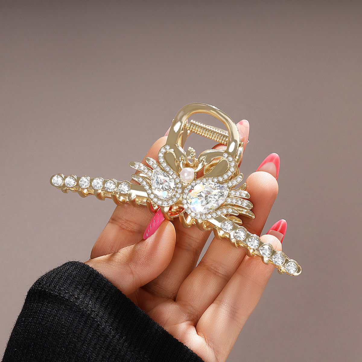 Swan Embrace Hair Claw