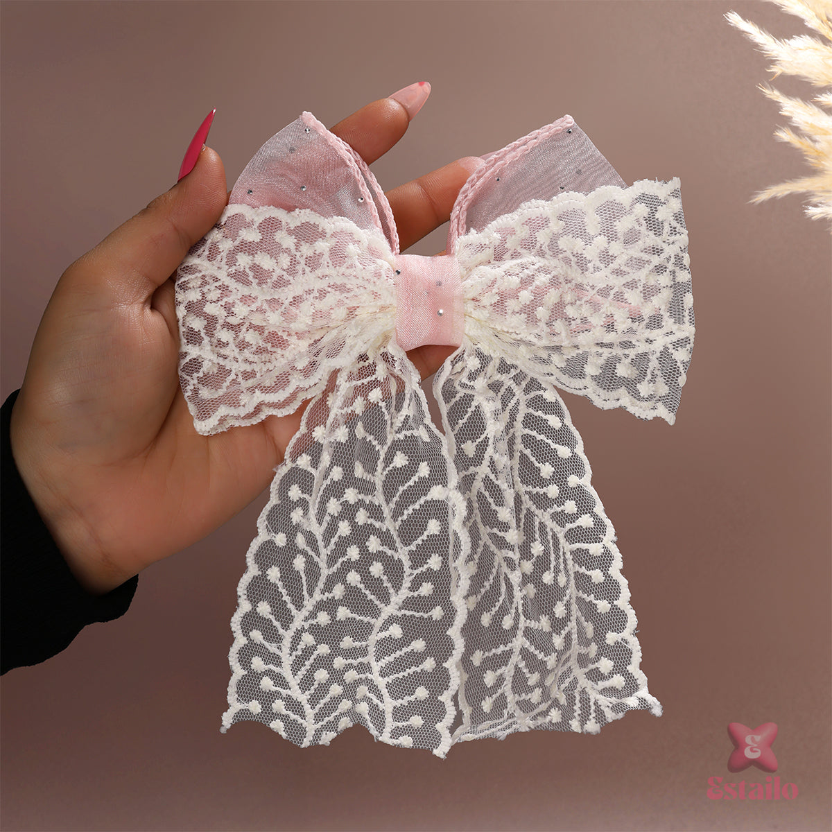 Ivory Lace Dream Bow Clip