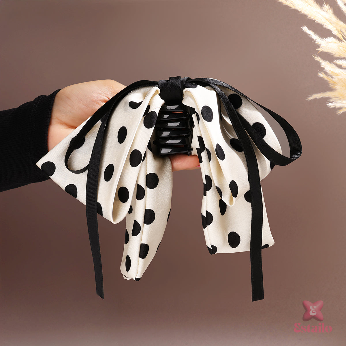 Oversized Bow Hair Claw