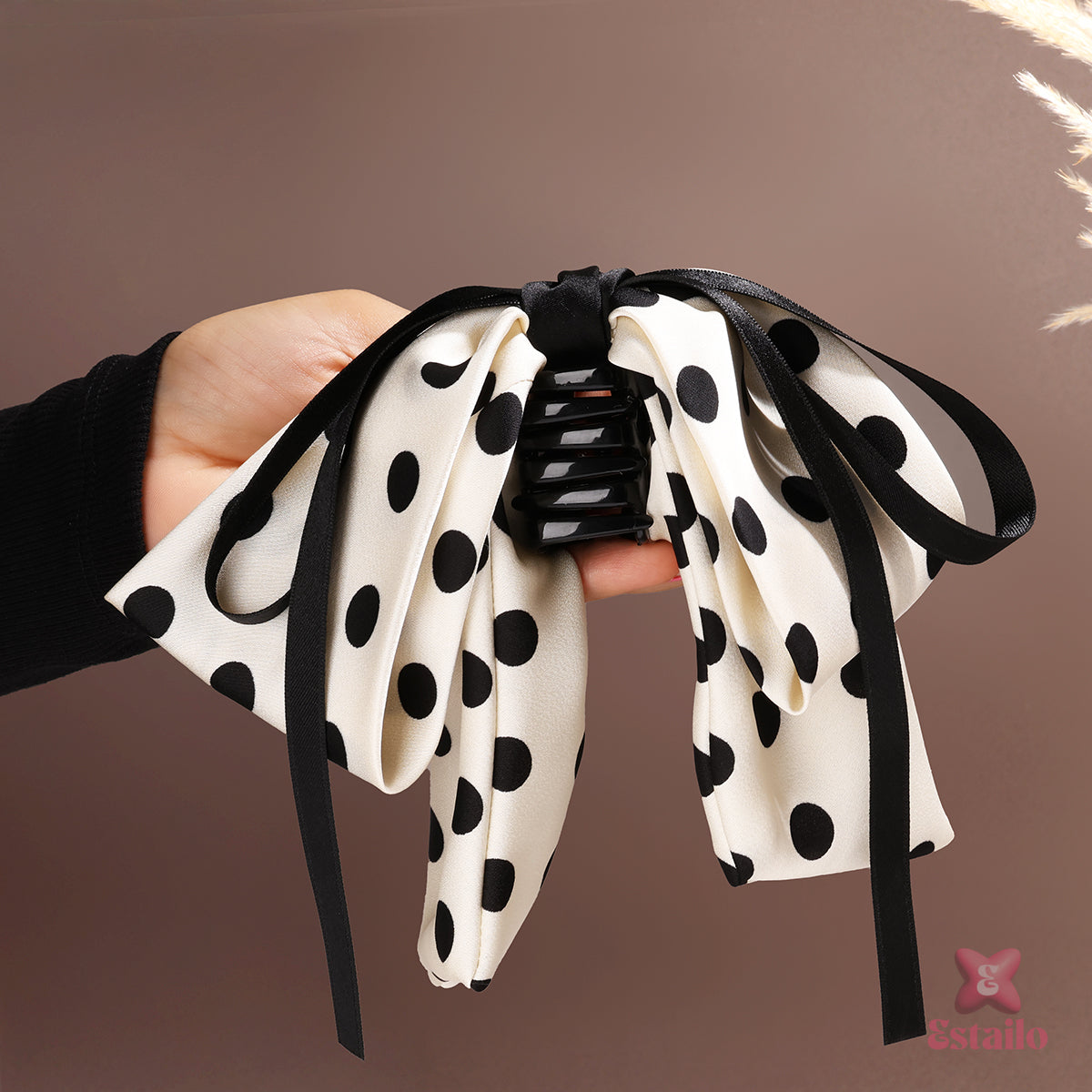 Oversized Bow Hair Claw