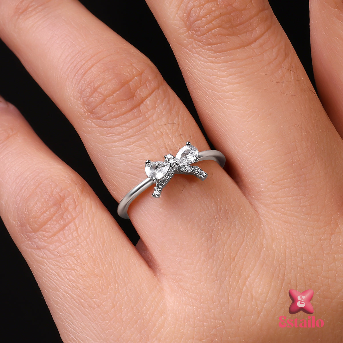 Sparkling Seraph Bow Ring