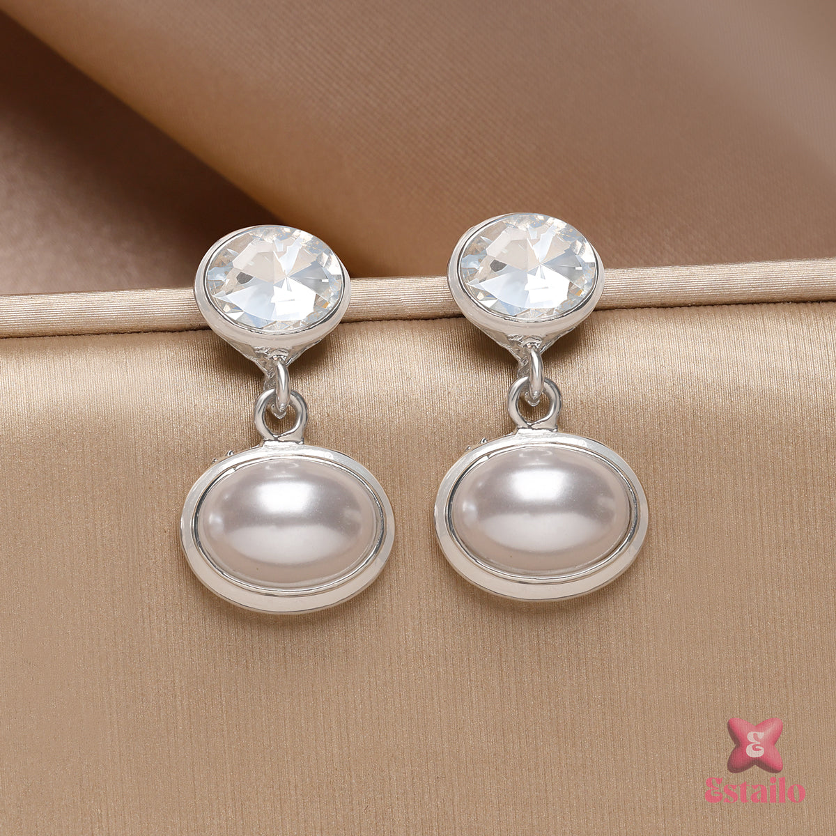 Dewdrop Pearl Dangles Earring