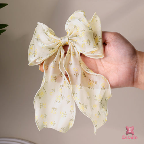 Creamy Cascade Bow Clip