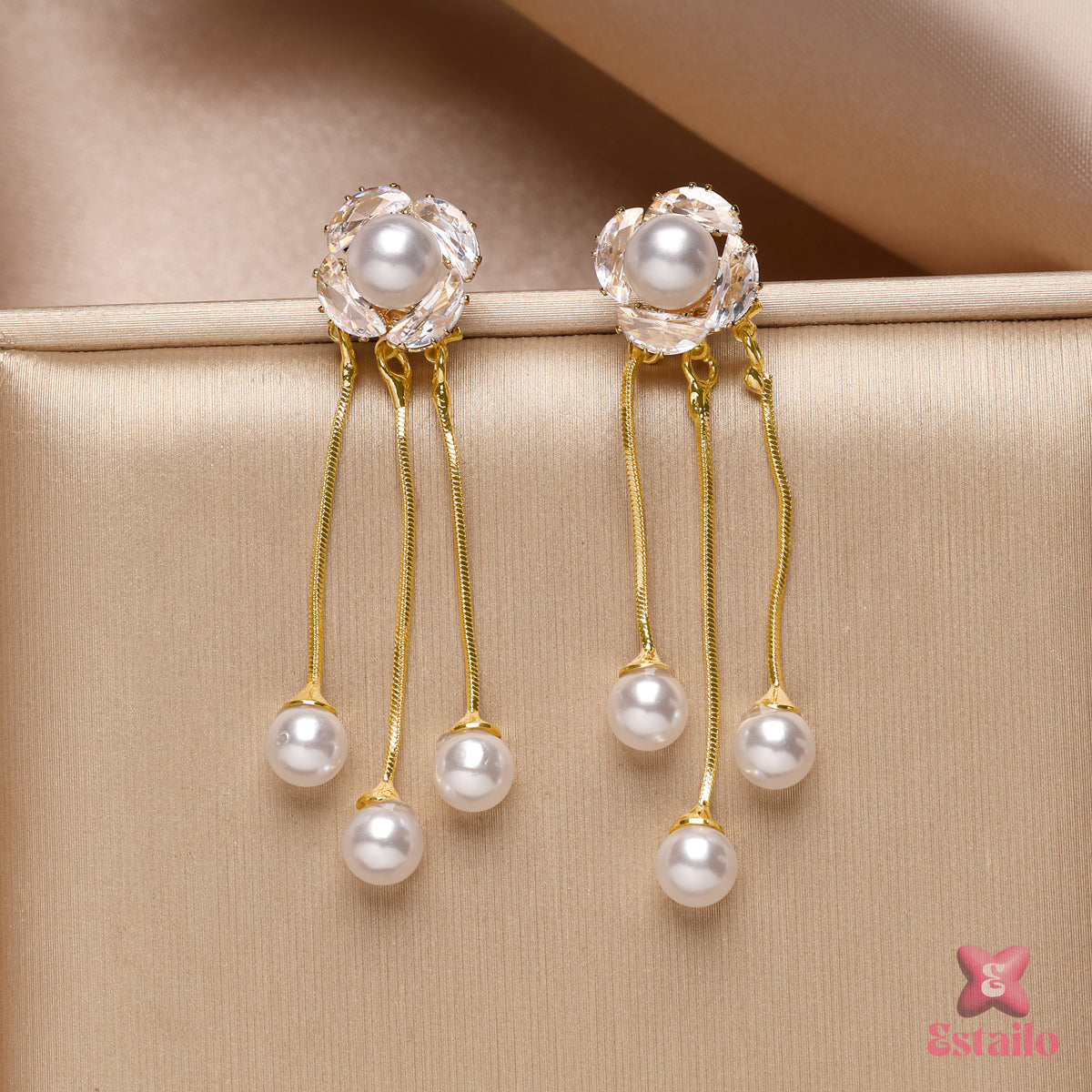 Graceful Pearl Swings Earrings