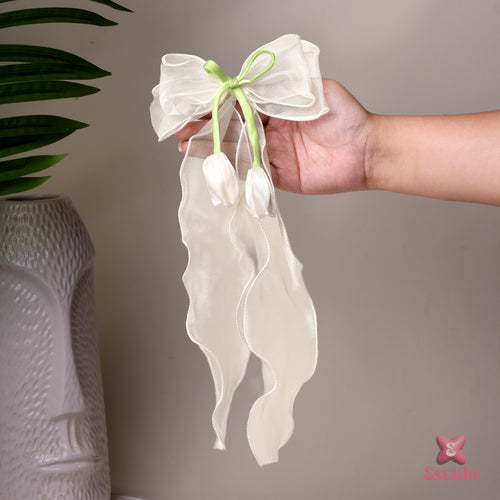 Lily Petal Bow Clip