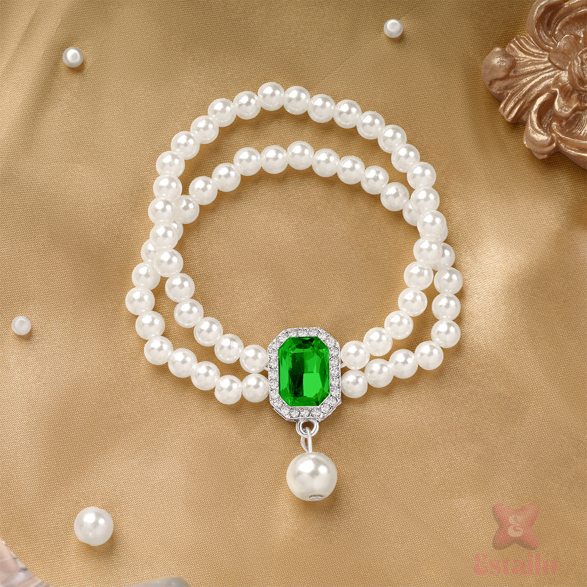 Classic Elegance Pearl Bracelet
