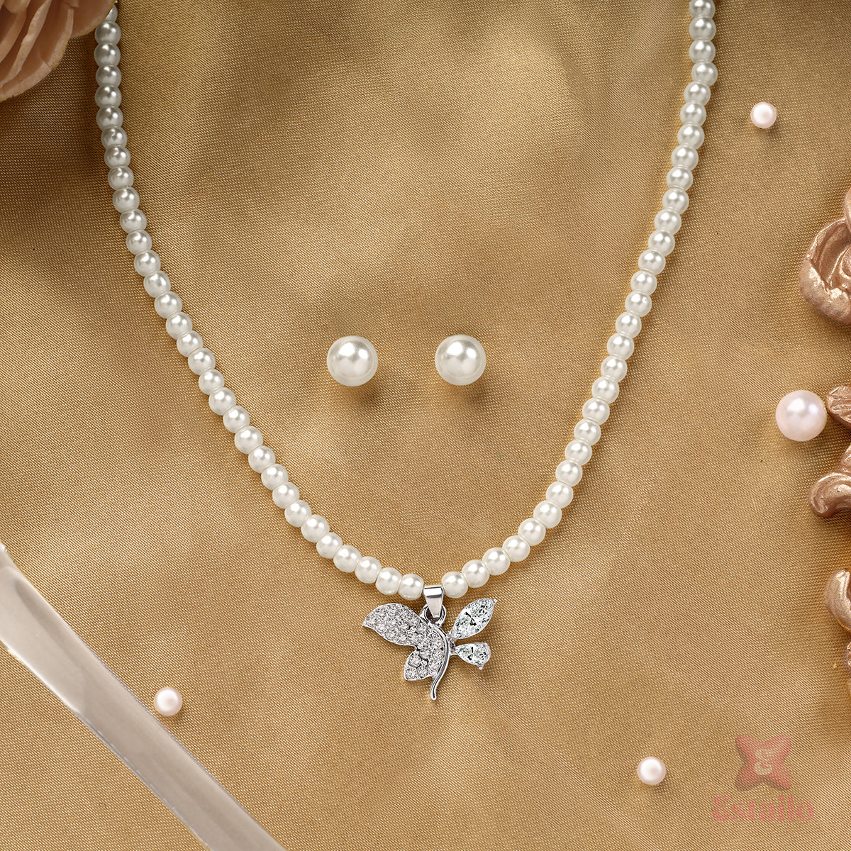 Pearl Flutter Necklace Set