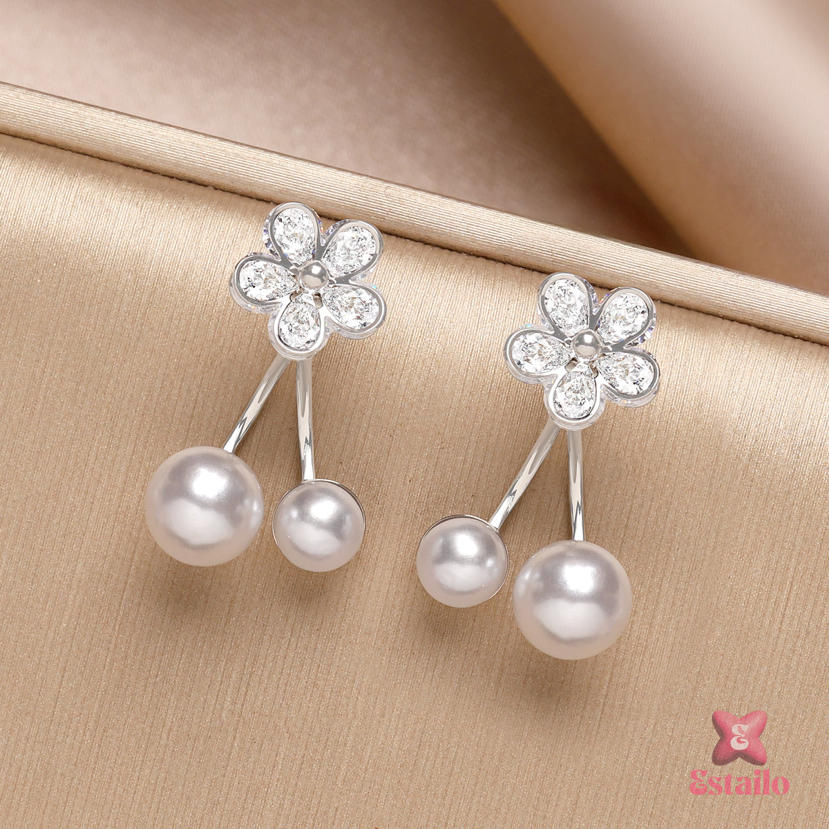 Zirconia Flower Pearl Earrings