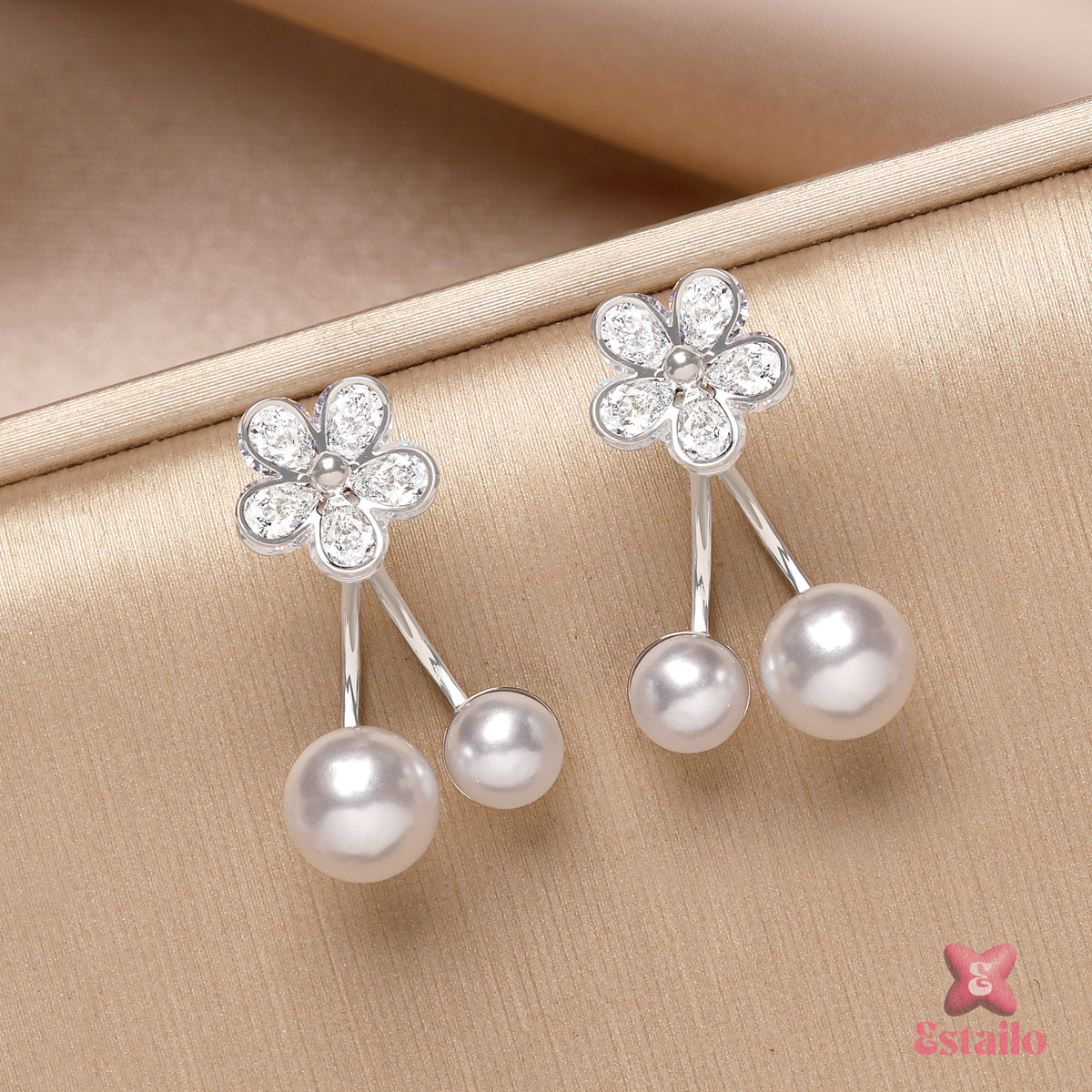 Zirconia Flower Pearl Earrings