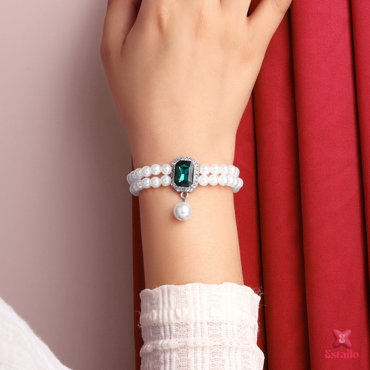 Classic Elegance Pearl Bracelet