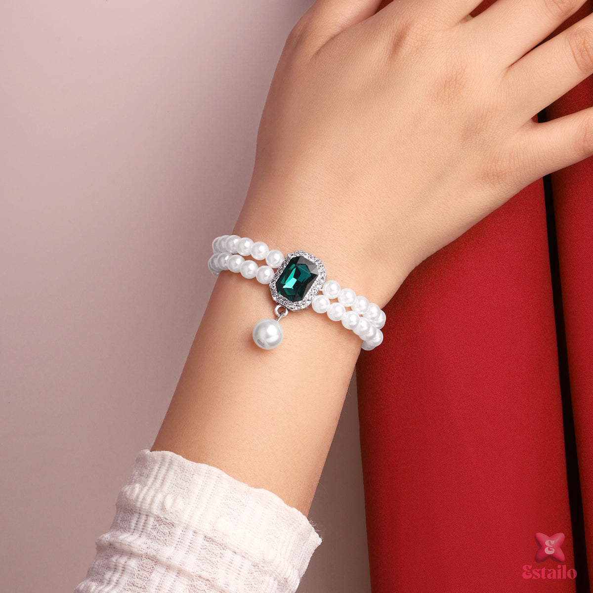 Classic Elegance Pearl Bracelet